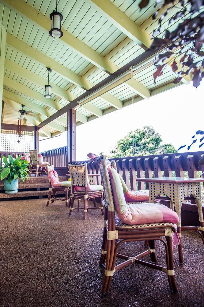 House Of Fountains Bed and Breakfast Lahaina Esterno foto