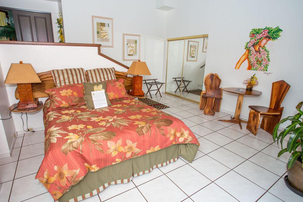 House Of Fountains Bed and Breakfast Lahaina Esterno foto