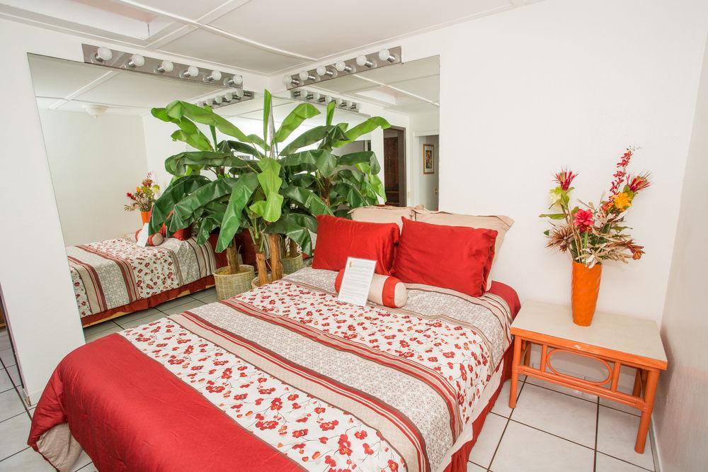 House Of Fountains Bed and Breakfast Lahaina Esterno foto