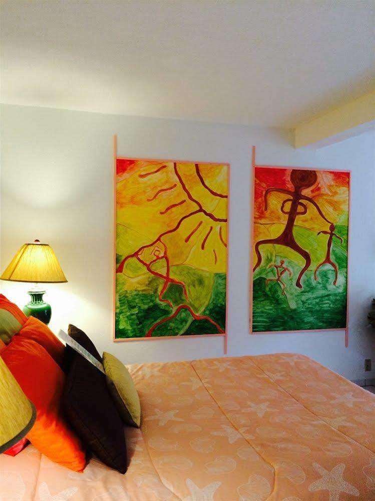 House Of Fountains Bed and Breakfast Lahaina Esterno foto